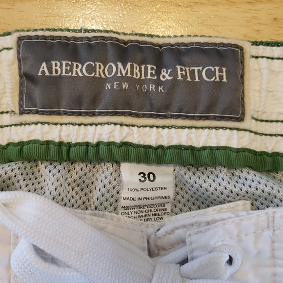 Men's Abercrombie & Fitch Swim Trunk - Picture 4 of 4